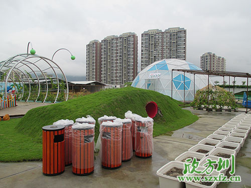 欣方圳鋼木垃圾桶，園林景區(qū)環(huán)境提升的好助手